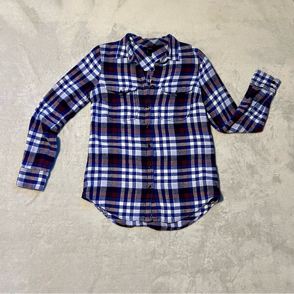 J.Crew Boyfriend flannel in Deep Sea Blue Plaid button down collared shirt - Picture 4 of 9